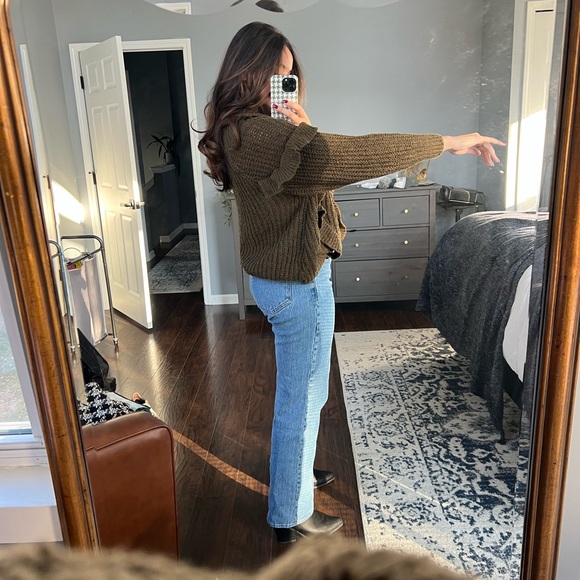 Cowl knit Ruffle Sweater - Picture 2 of 15